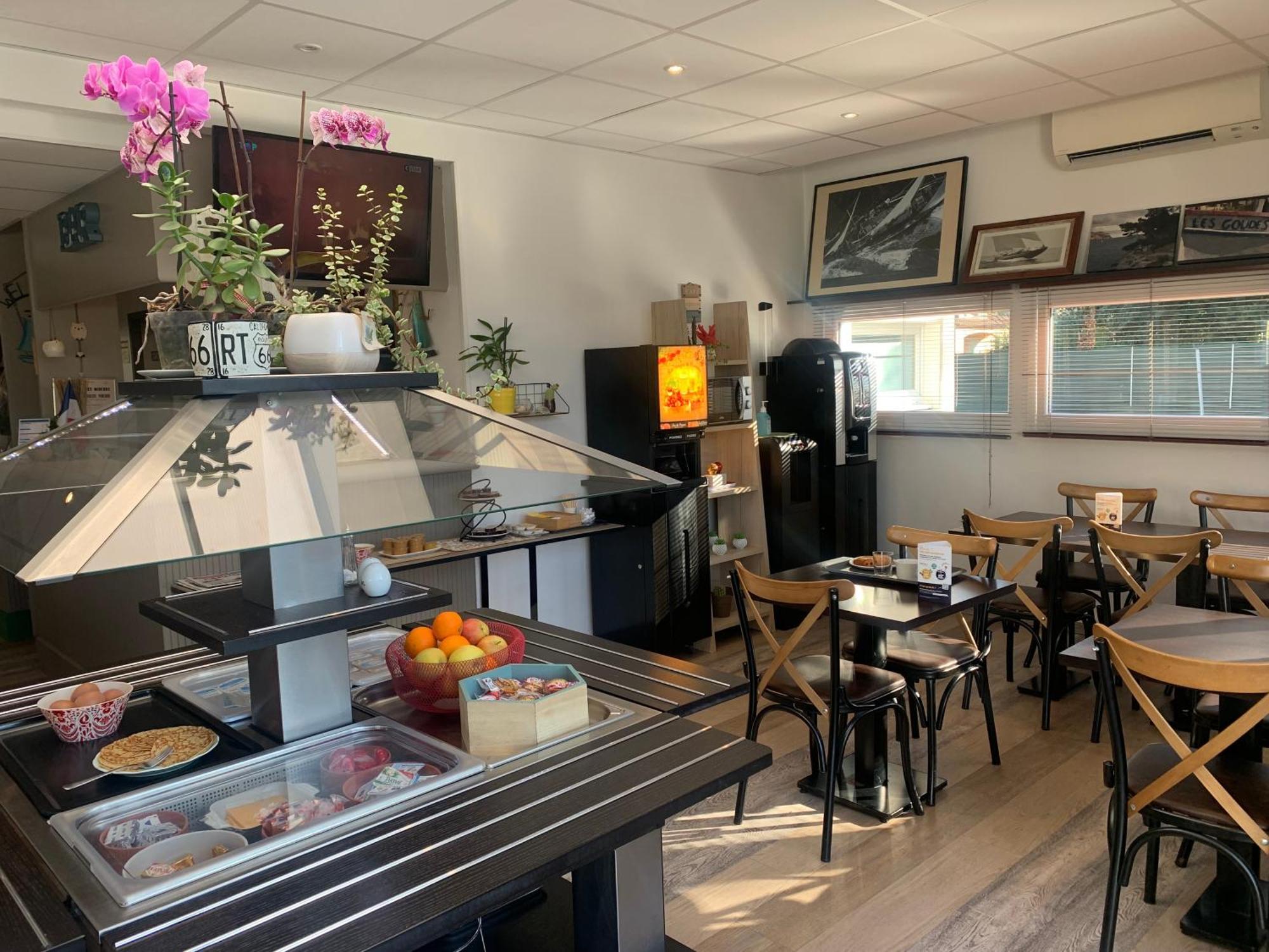 Contact Hotel Marseille Aubagne La Penne-sur-Huveaune Екстер'єр фото